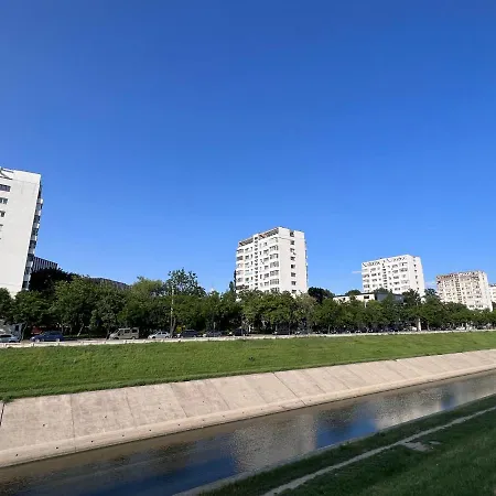 3 Rooms Apartment Palace View Iasi Exterior photo