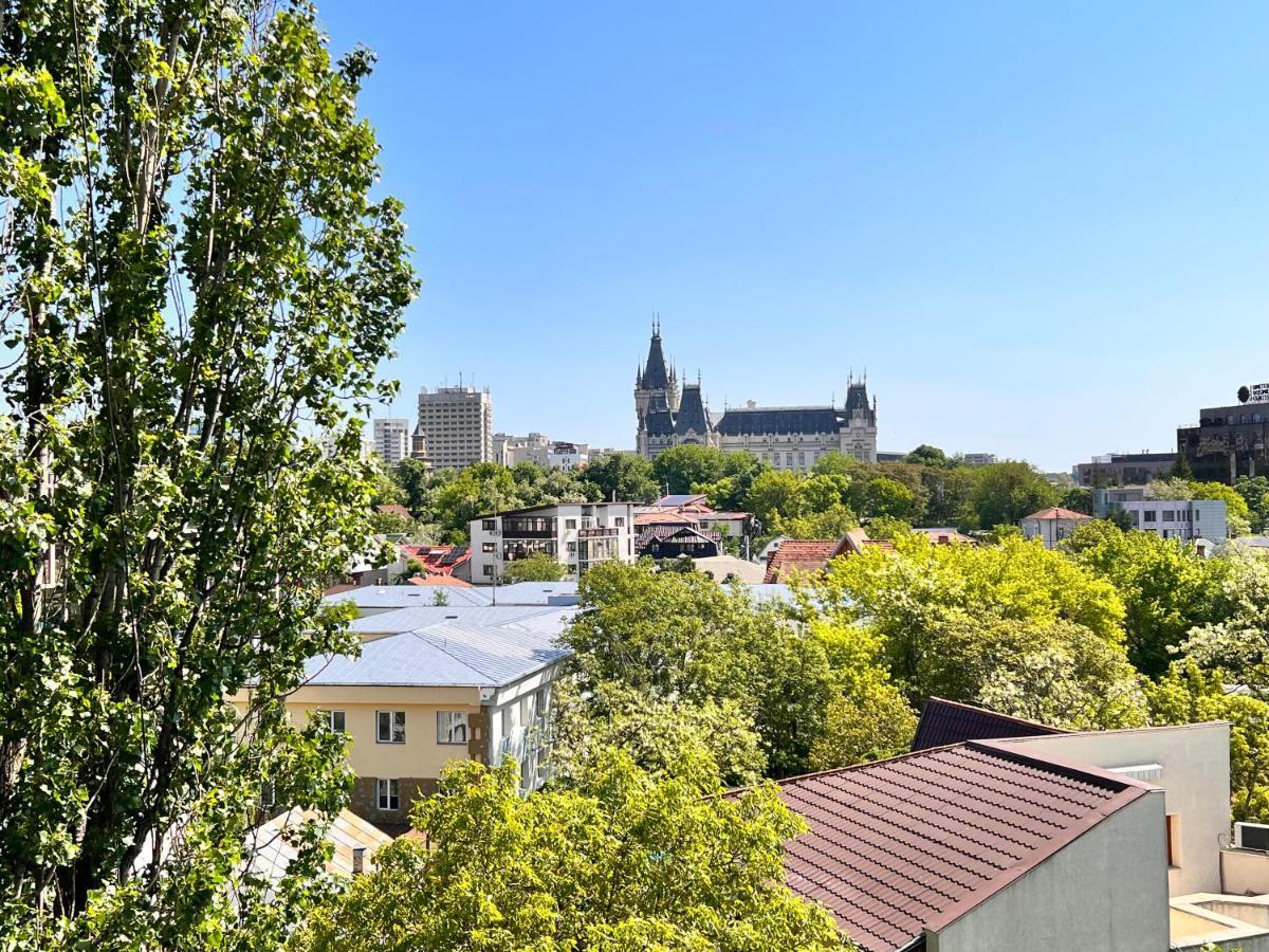 Apartment 3 Palace View
